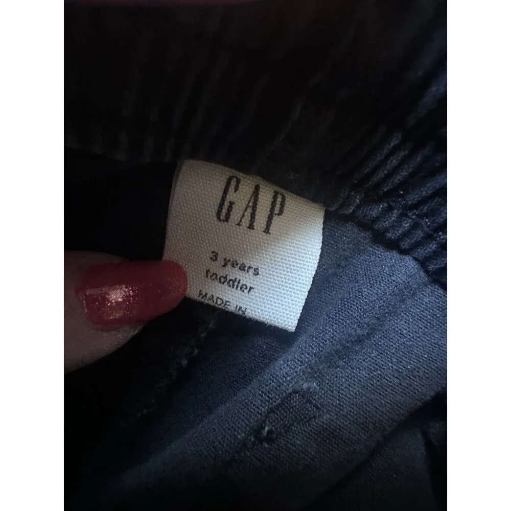 GAP navy khaki